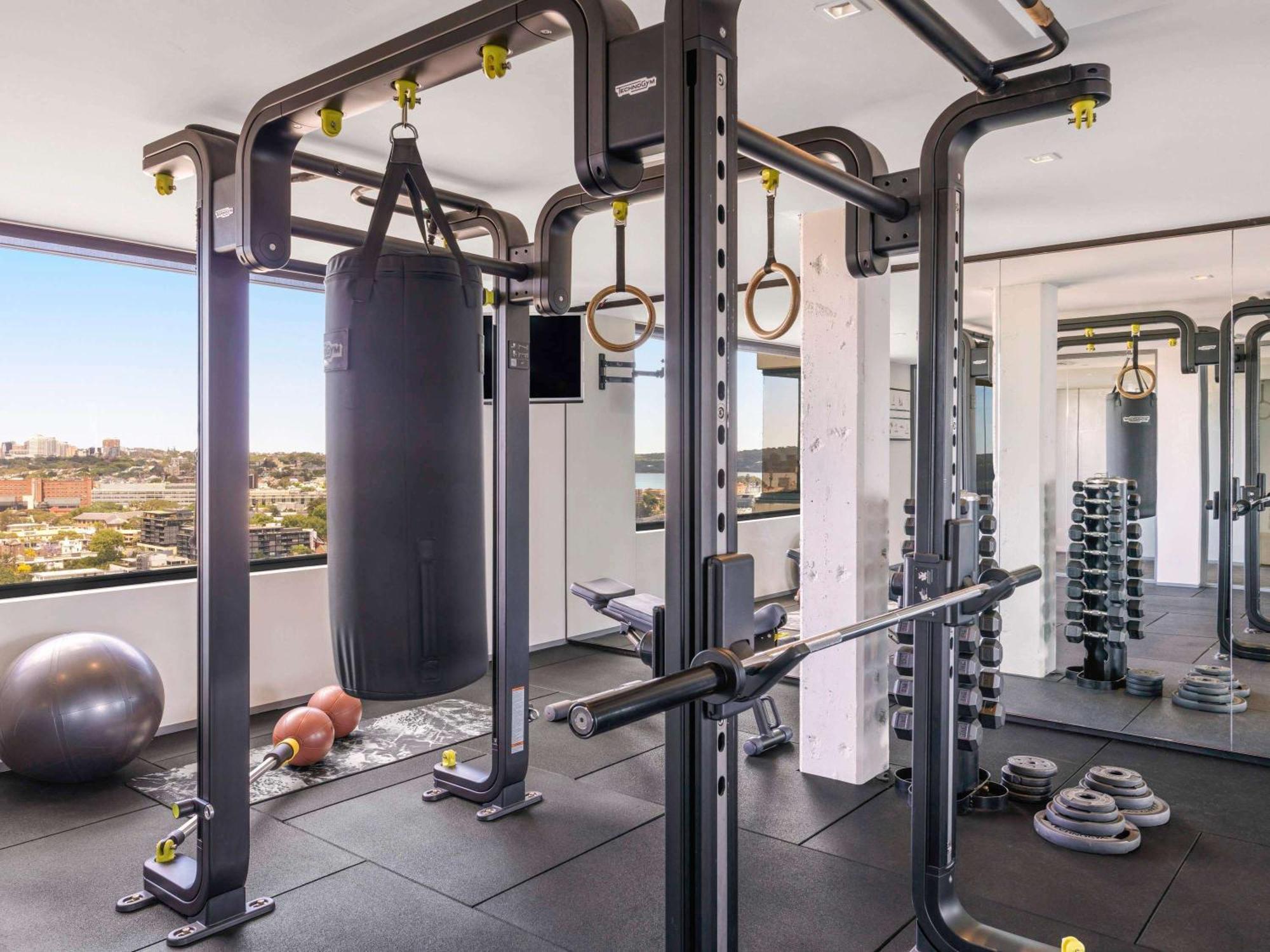 พูลแมน ซิดนีย์ ไฮด์ พาร์ค Hotel ภายนอก รูปภาพ The gym at The Ivy Collection